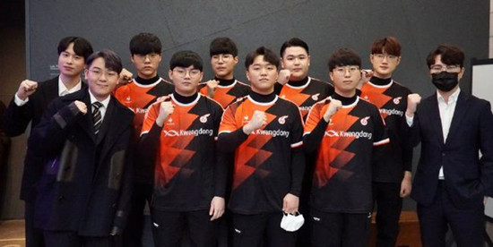 西甲和西足协允许巴萨经济上的不正当行为,造成今天结果.