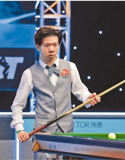 “巫师”希金斯夺2025斯诺克世界公开赛冠军中国新闻网.